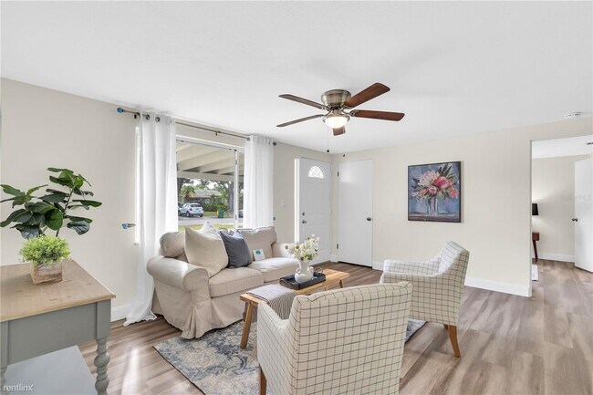 Building Photo - 4 br, 2 bath House - 5624 63Rd Street N