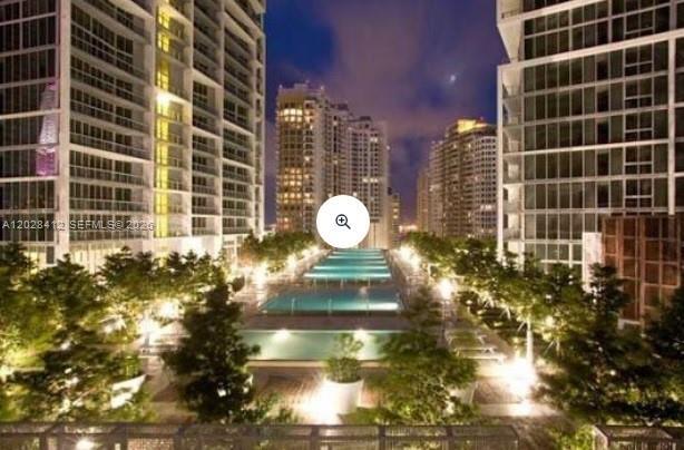 Foto del edificio - 475 Brickell Ave