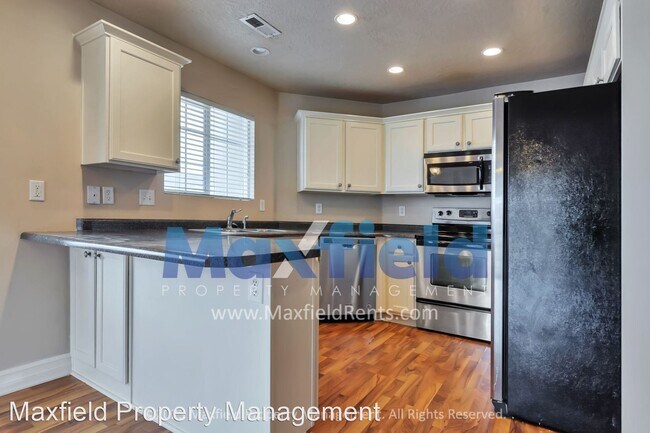 Building Photo - 3 br, 2 bath House - 242 Spencer Peak Way ...