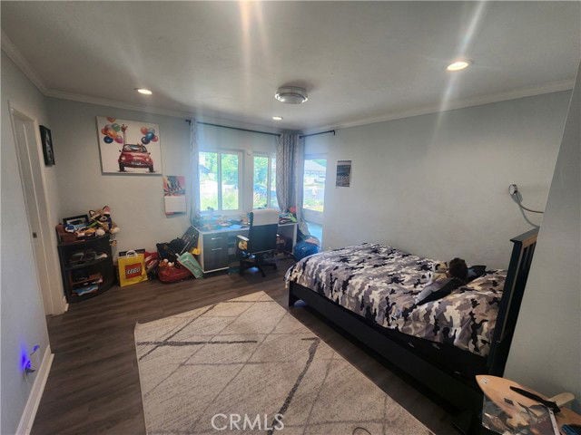 Building Photo - 10126 Vanalden Ave