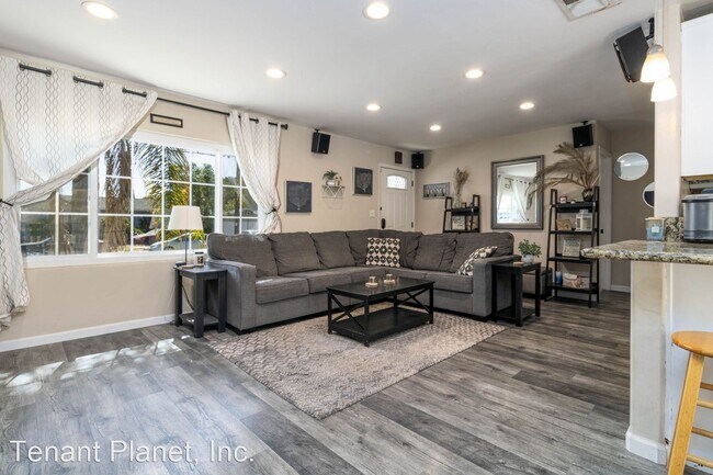 Foto del edificio - 3 br, 2 bath House - 640 Worthington St