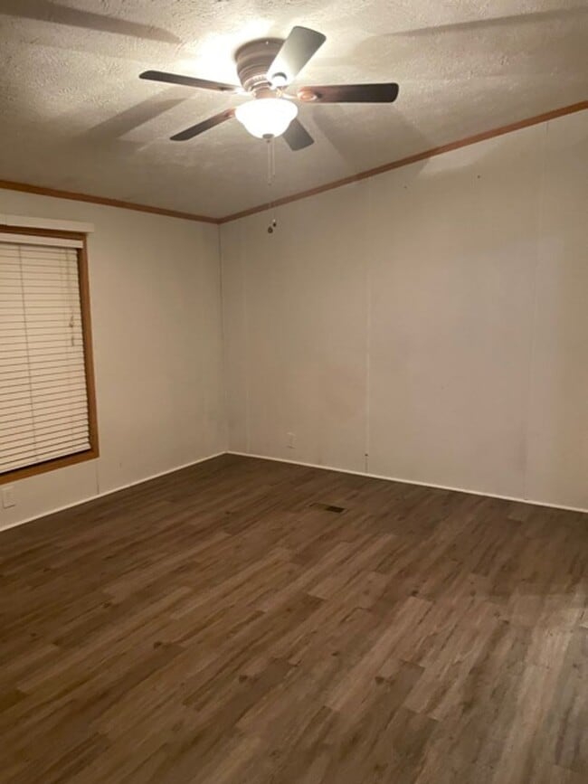 Building Photo - 1298 Crume Rd