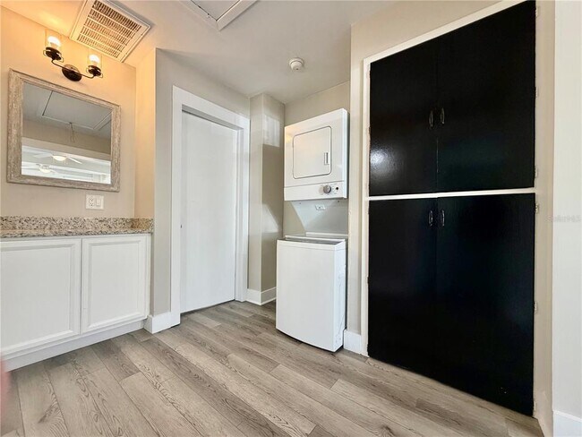 Foto del edificio - 103 4th St SE