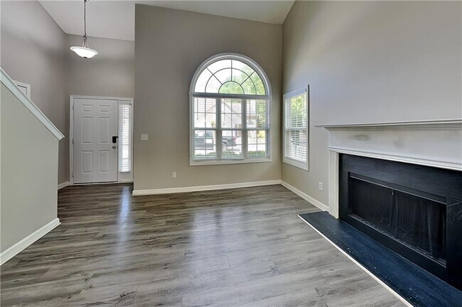 Foto del edificio - 100 Rosemont Ct