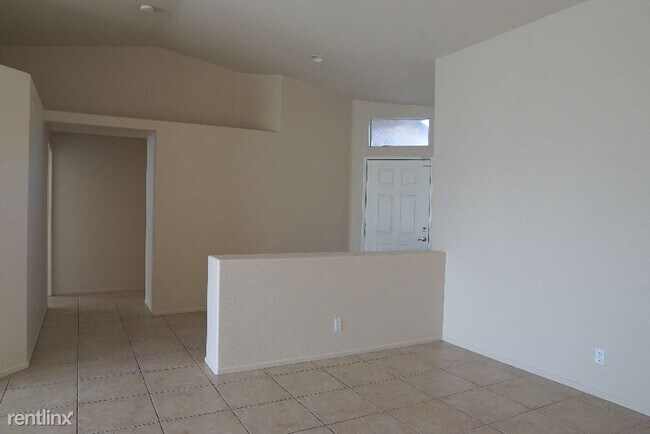 Foto del edificio - 3 br, 3 bath House - 79735 America Ct