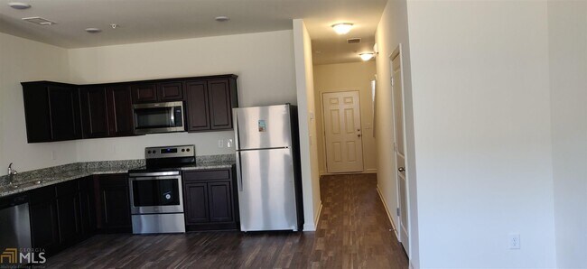 Foto del edificio - 11906 Fuller St