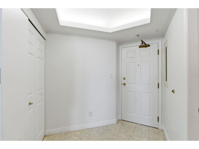 Photo du bâtiment - 13383-13108 108 Ave