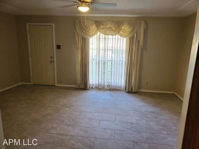 Building Photo - 4 br, 2 bath House - 808 West Rimes St.