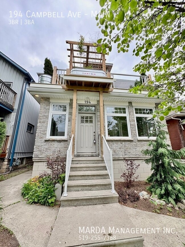Building Photo - LUXURIOUS NEWLY RENOVATED 3 BED, 2.5 BATH ...