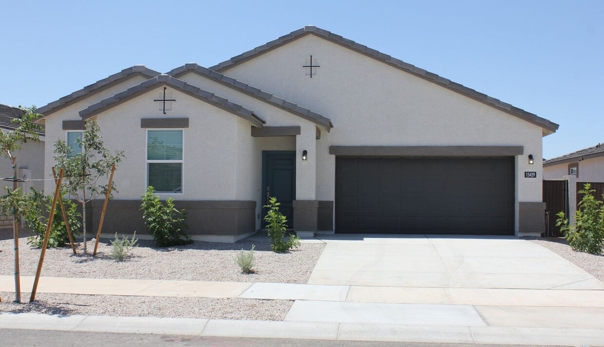 Primary Photo - Charming 4BR House in Surprise