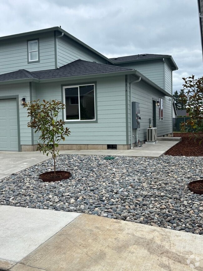 Building Photo - 1307 N Garrison Rd