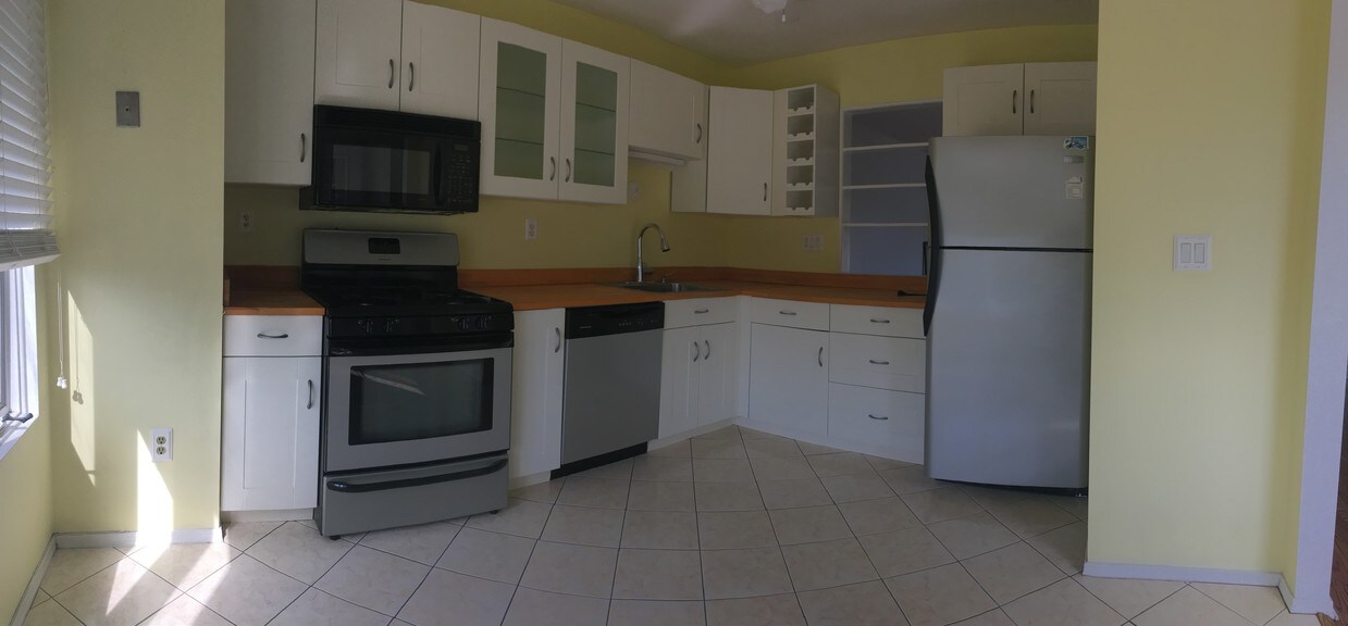 35 Southwind Ln, Milford, CT 06460 Townhome Rentals in Milford CT