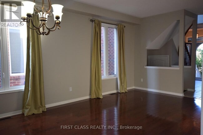 Building Photo - 5168 Littlebend Dr