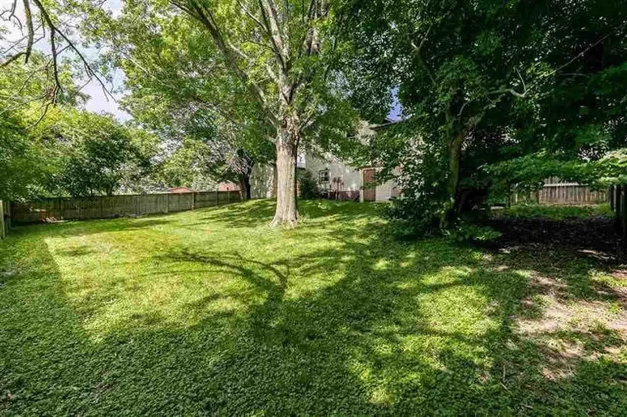 Building Photo - 1429 Valley View Dr