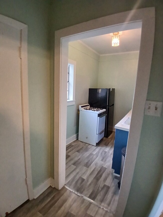 Building Photo - 408 Voorhies St