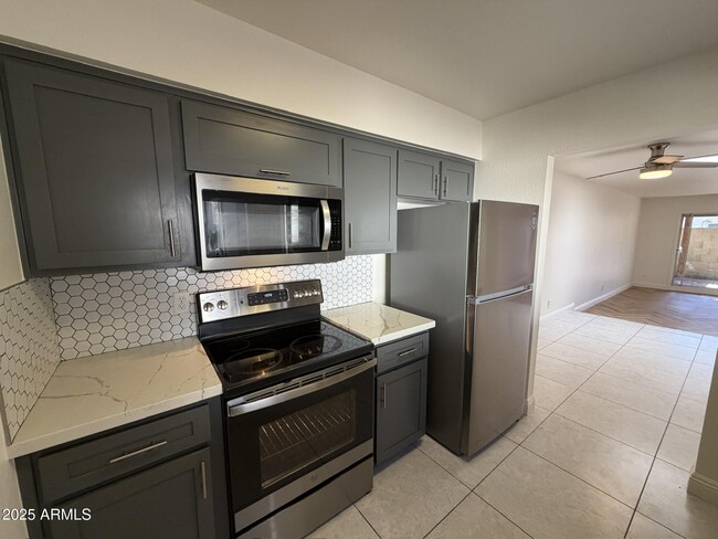 Building Photo - 1955 E Del Sur Dr