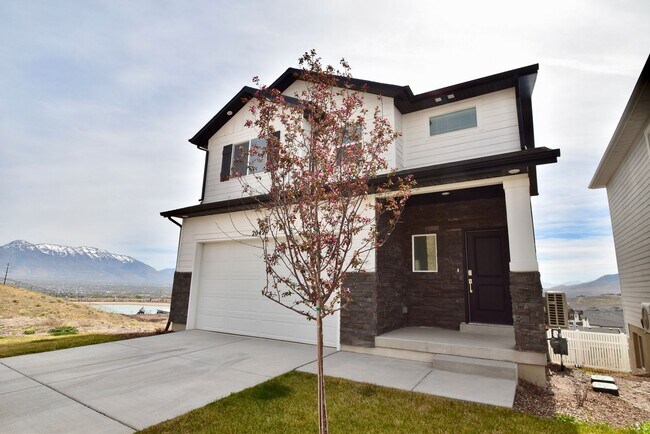 Building Photo - Spacious Saratoga Springs 4 Bed 3.5 Bath Corner Home with Stunning Views