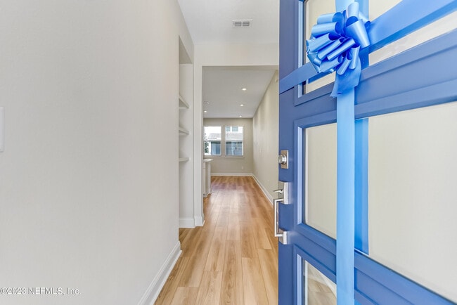 Foto del edificio - 14167 Pier Ln