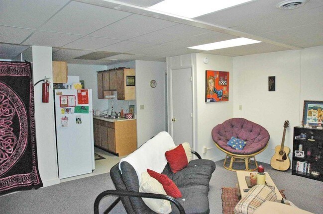Building Photo - 34 W Stimson Ave