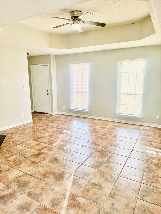 Foto del edificio - Beautiful 3/2 In Montgomery East *** Call 334-366-9198 to Schedule a Self Tour!