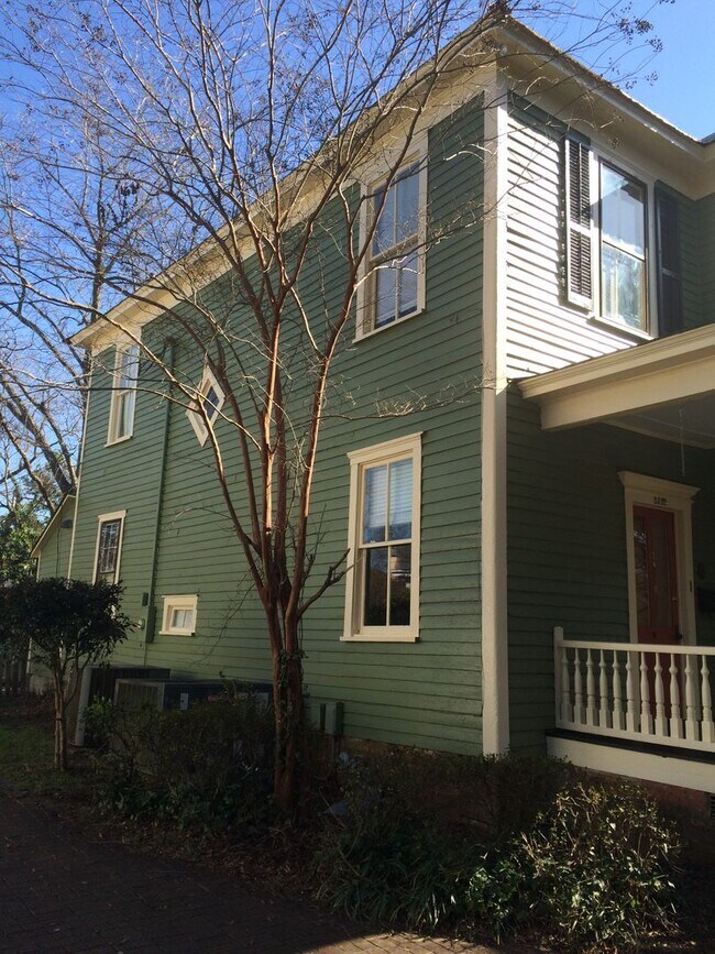 Building Photo - Wonderful home in downtown Columbia!