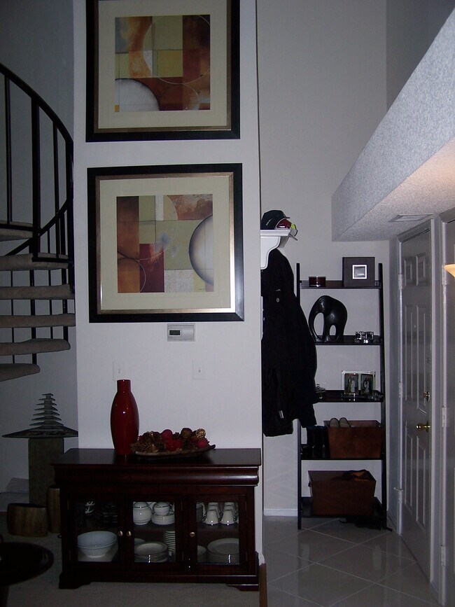 Foto del edificio - 6029 Curtier Dr