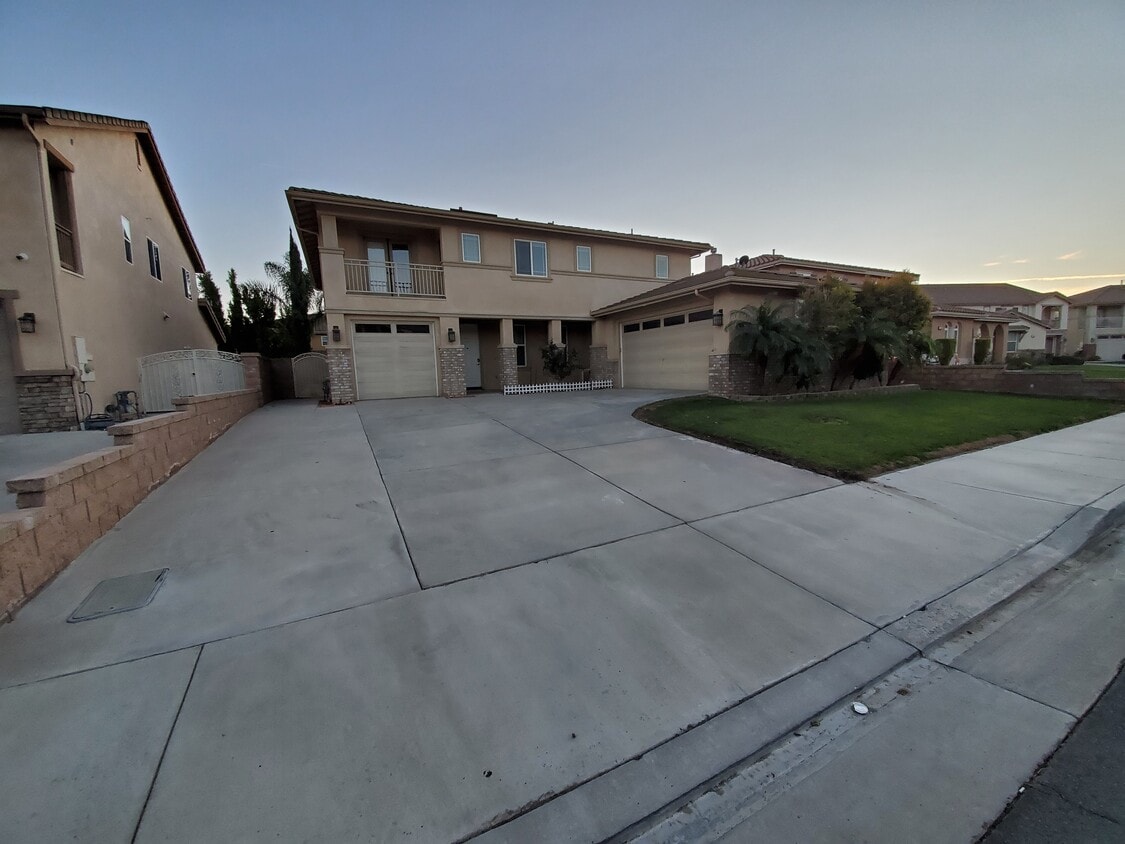 13349 Rowen Ct, Eastvale, CA 92880 House Rental in Eastvale, CA
