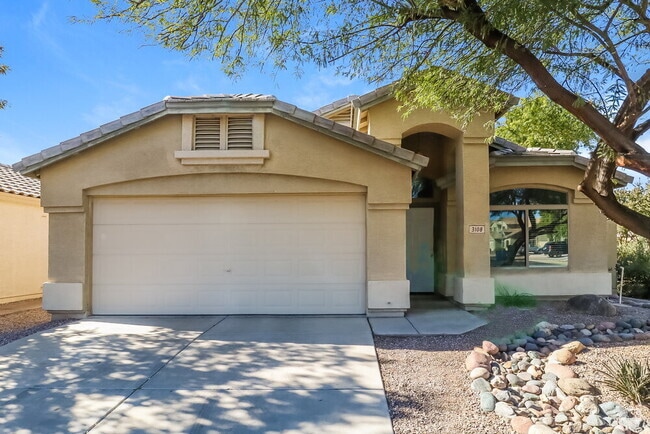 Building Photo - 3108 S 92nd Dr