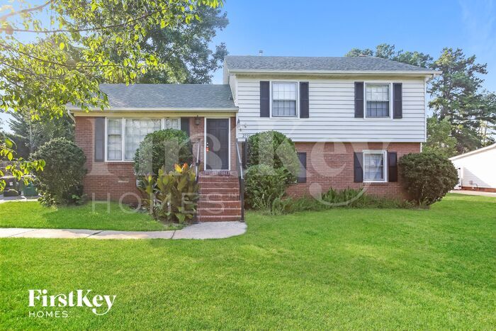 Primary Photo - 2516 Tall Pines Ln