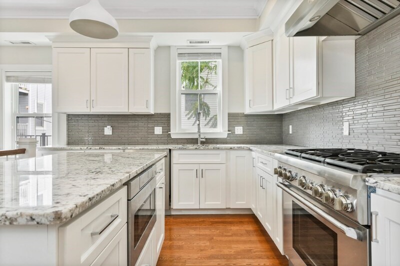 Primary Photo - 1514 Columbia Rd
