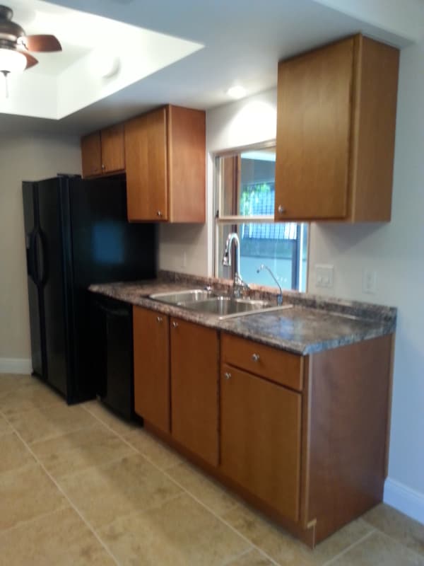 Building Photo - 18546 Klingler Cir