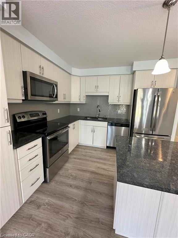 Building Photo - 574 Blair Creek Dr