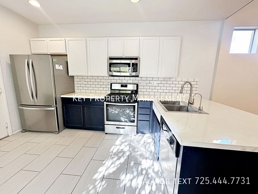 Primary Photo - 3 BEDROOM 3 BATH + LOFT HOME IN GATED CENN...