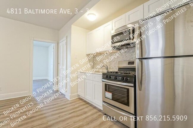 Foto del edificio - 4811 Baltimore Ave