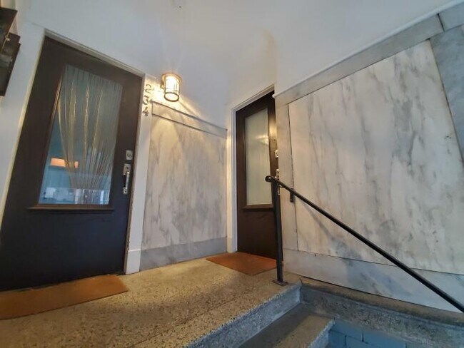 Building Photo - 1 bedroom in San Francisco CA 94117