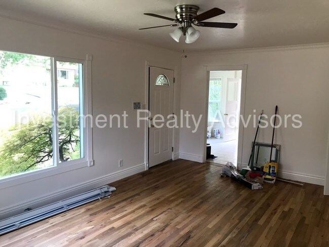 Foto del edificio - 1718 Downington Ave S