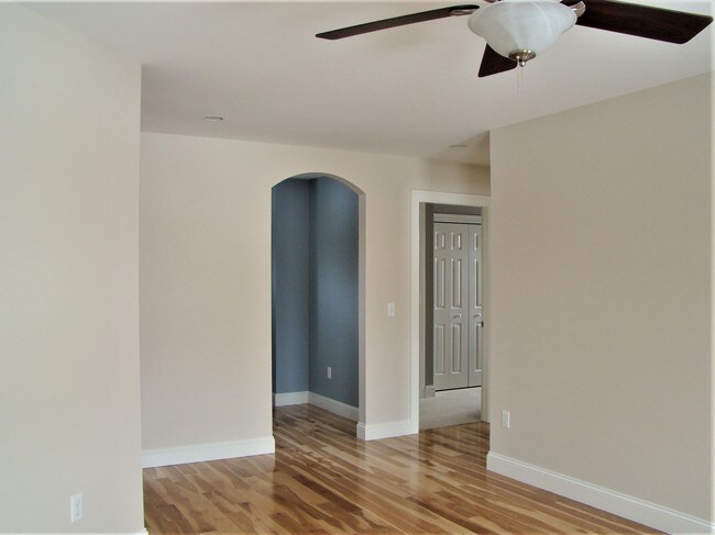 Building Photo - 48 Fernald Rd