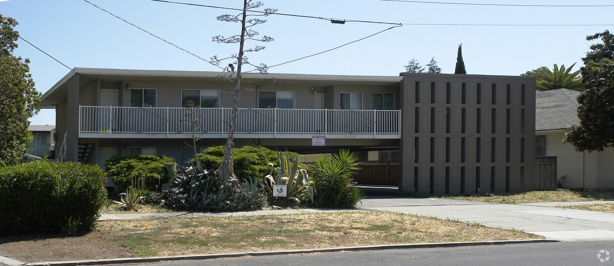 Building Photo - 2130 Galindo St