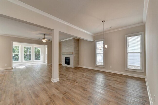 Building Photo - 1440 Goodwin Pk