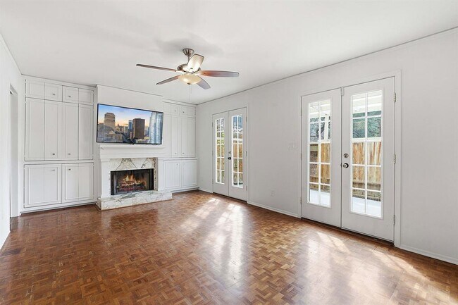 Foto del edificio - 6631 Valleyside Rd