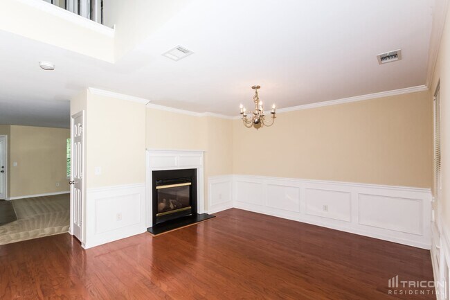 Building Photo - 6600 Pamplona Place Atlanta GA