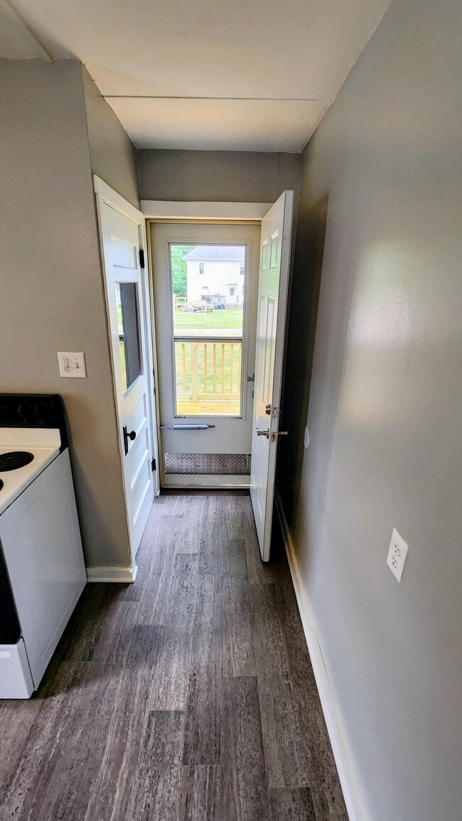 Building Photo - 1718 North St