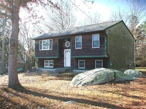 Building Photo - 126 Alder Rd