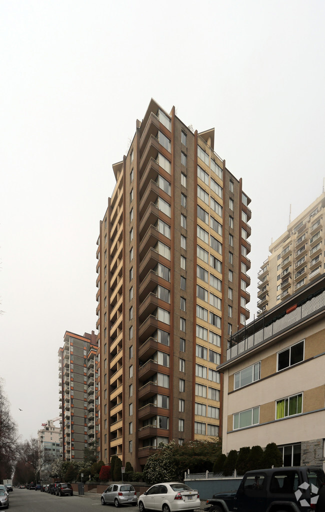 Building Photo - Lincoln House