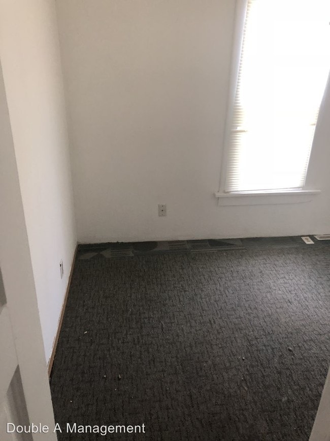 Building Photo - 2 br, 1 bath House - 919 Conger Ave