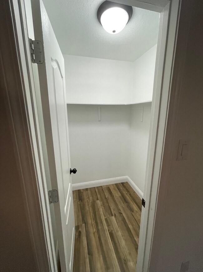 Master: Walk in Closet - 3923 Diamond Ave