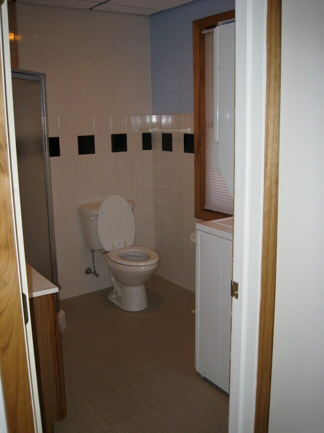 Bath - 21 Cherry St