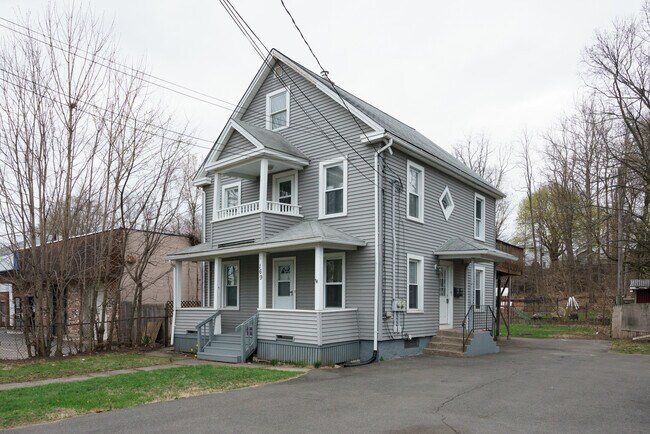 Building Photo - 169 Park St