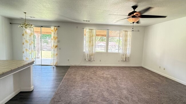 Building Photo - 3 Bedroom, 2 Bathroom Home with Pool locat...