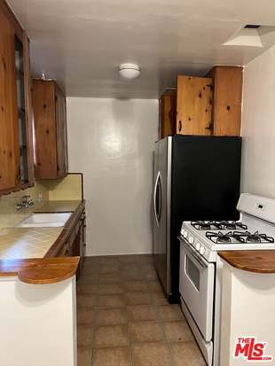 Foto del edificio - 14535 Weddington St